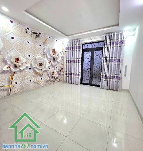 NHỈNH 7 TỶ – NHÀ 5 TẦNG BTCT – HẺM XE HƠI – BÌNH TRỊ ĐÔNG, BÌNH TÂN - 4PN – 5WC DT: 5 tầng (1 trệt, lửng, 2 lầu, sân thượng trước sau). 4PN – 5WC, tầng trệt có phòng ngủ. 